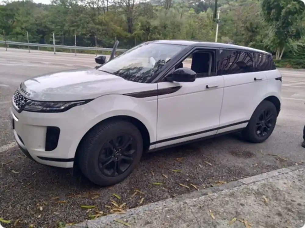 Na Debelom brijegu oduzet Land Rover koji potražuje Interpol Italije