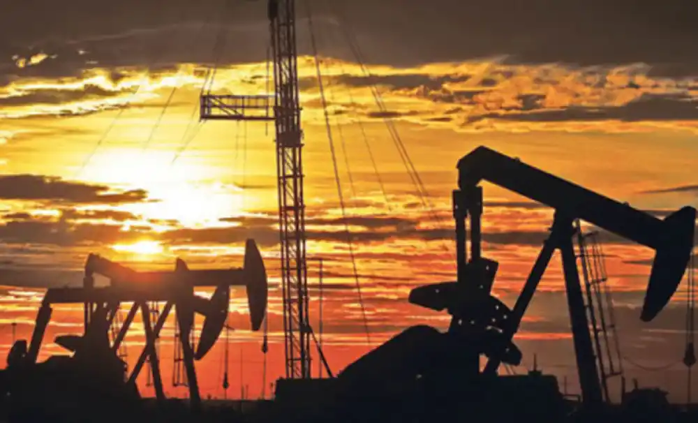 Nafta Brent pala na 101,61 dolar nakon odluke G7 da oslobodi strateške rezerve