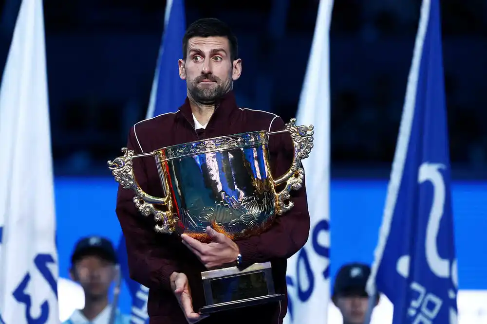 Đoković će u Parizu vjerovatno morati da pobijedi Zvereva da bi se nadao plasmanu na Završni masters