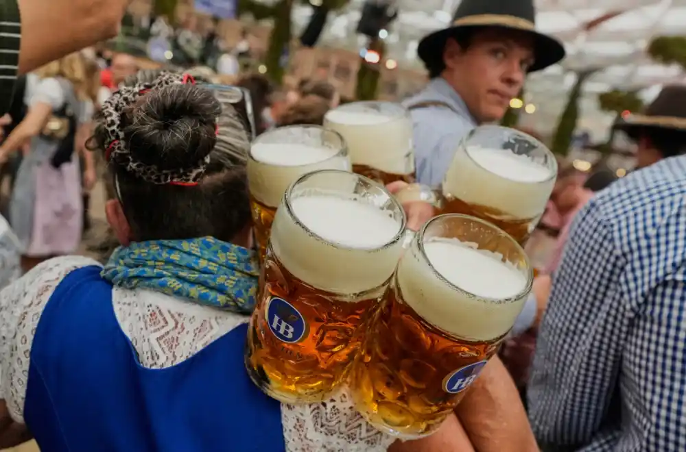 Pivo može ozbiljno da ošteti jetru: Ljekari upozoravaju šta se dešava kada često posežemo za čašom