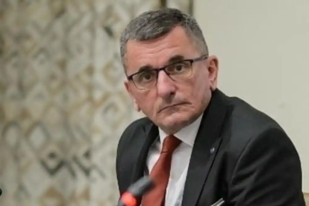 Radulović: Krapović se krije iza funkcije kada prijavljuje advokata koji je ukazao na moguće nezakonitosti u radu