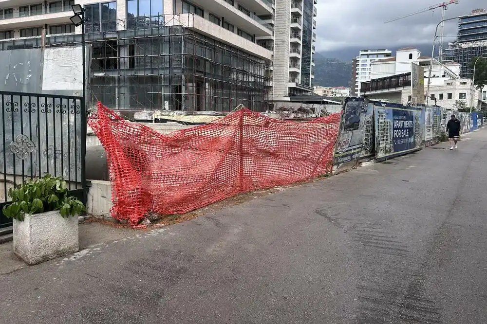 SDT odbacilo krivičnu prijavu protiv Jovanovića i Rakanovića; Slovinići pitaju: Da li će odštetu plaćati građani Budve?