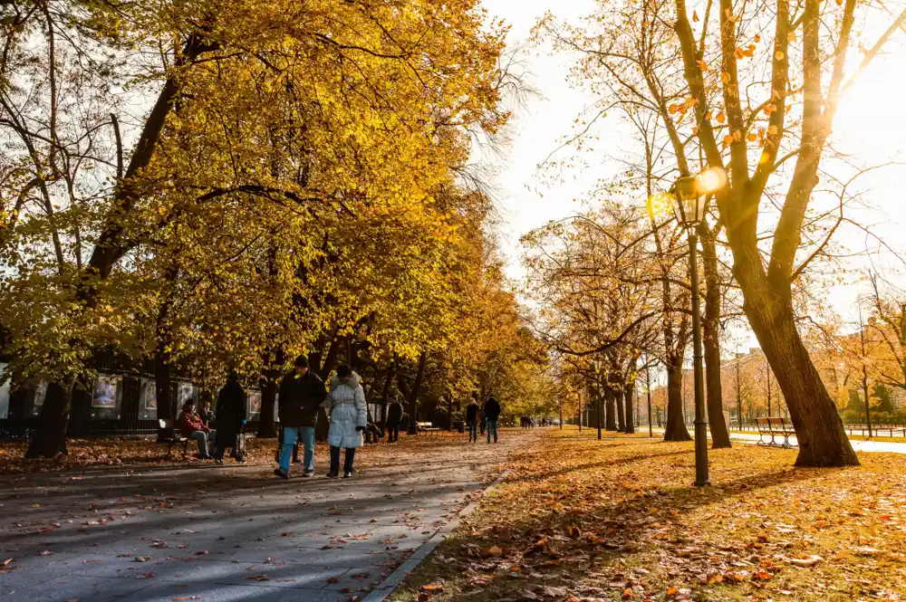 Sunčano i toplo do srijede, od četvrtka kiša i jači vjetar