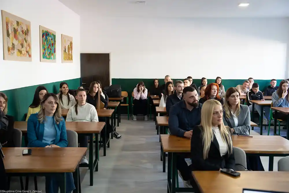 Skupština Crne Gore sprovela edukativni program „Parlament u akciji – za ekološku Crnu Goru” u Nikšiću, Šavniku i Plužinama