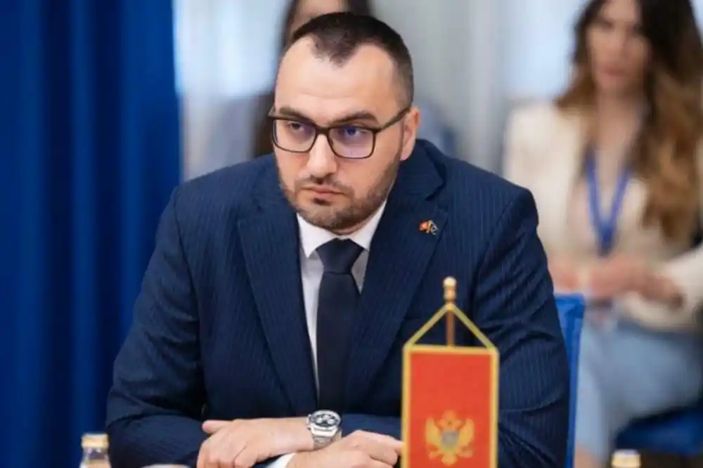 Slobodan dan mjesečno, ali ne nužno petkom: Demokrate najavljuju doradu predloga o dodatnom danu odmora za zaposlene