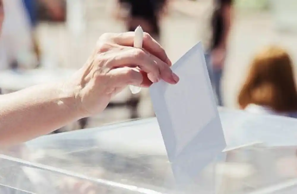 Slovenci podržali opcije bliske Janšinoj vladi na tri referenduma, odbacili zakon o parlamentarnoj istrazi