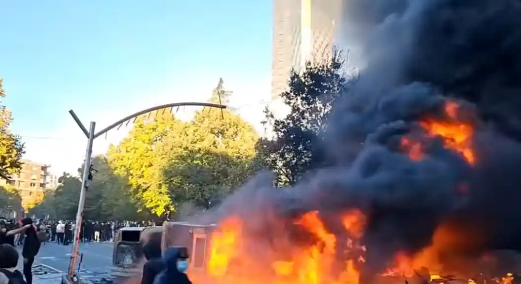 Sukobi u Tirani: Policija rastjerala demonstrante vodenim topovima i suzavcem