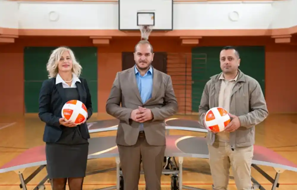 Sve srednje škole u Crnoj Gori opremljene Teqball stolovima: Donirano 50 stolova vrijednih 125.000 eura