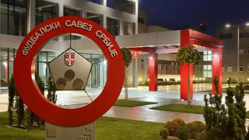 UEFA žestoko kaznila Fudbalski savez Srbije