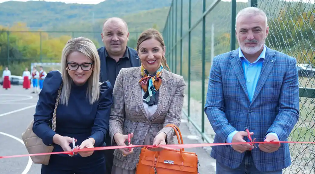 Više sporta u školama: U Bijelom Polju izgrađen novi multifunkcionalni teren