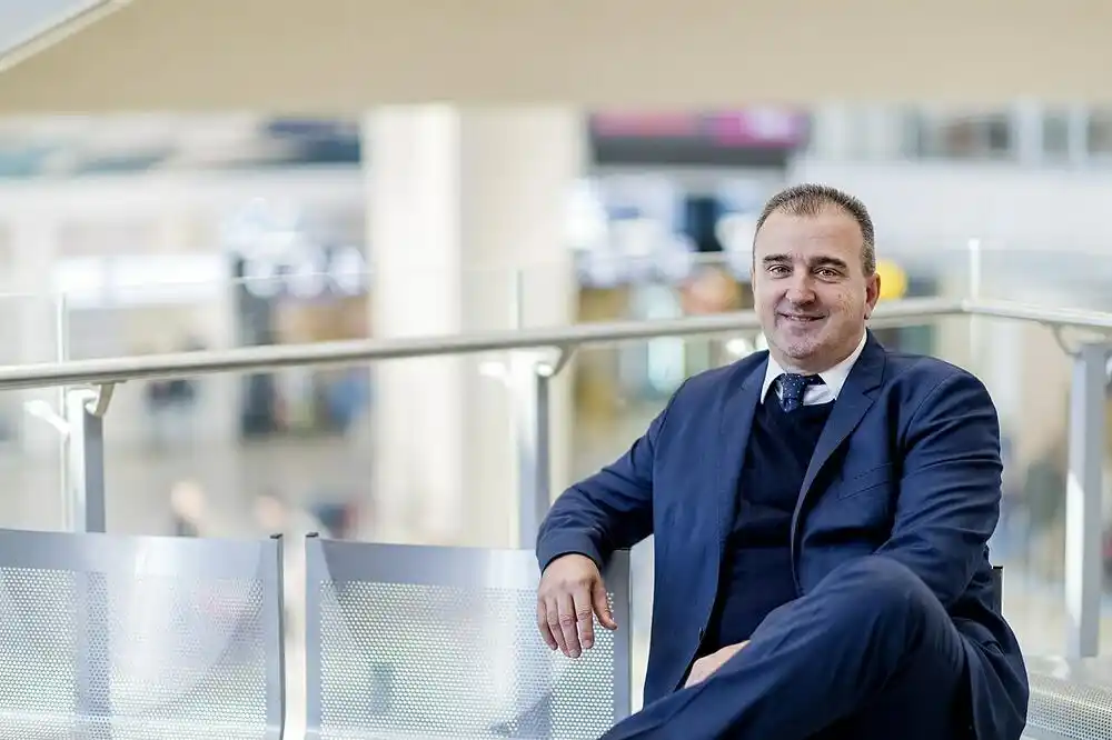 Vlaisavljević savjetuje Zečevića: Ministarstvo saobraćaja angažovalo bivšeg čelnika JAT-a i beogradskog aerodroma