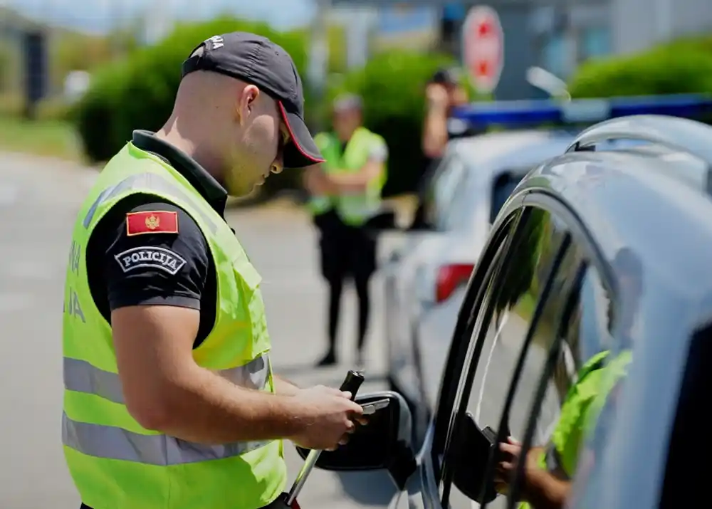 Vozač odbio da se testira na prisustvo alkohola u organizmu, sud ga kaznio 15 dana zatvora