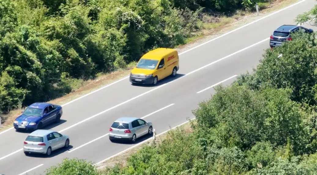 Zastoji i povremena  ograničenja na putevima zbog radova